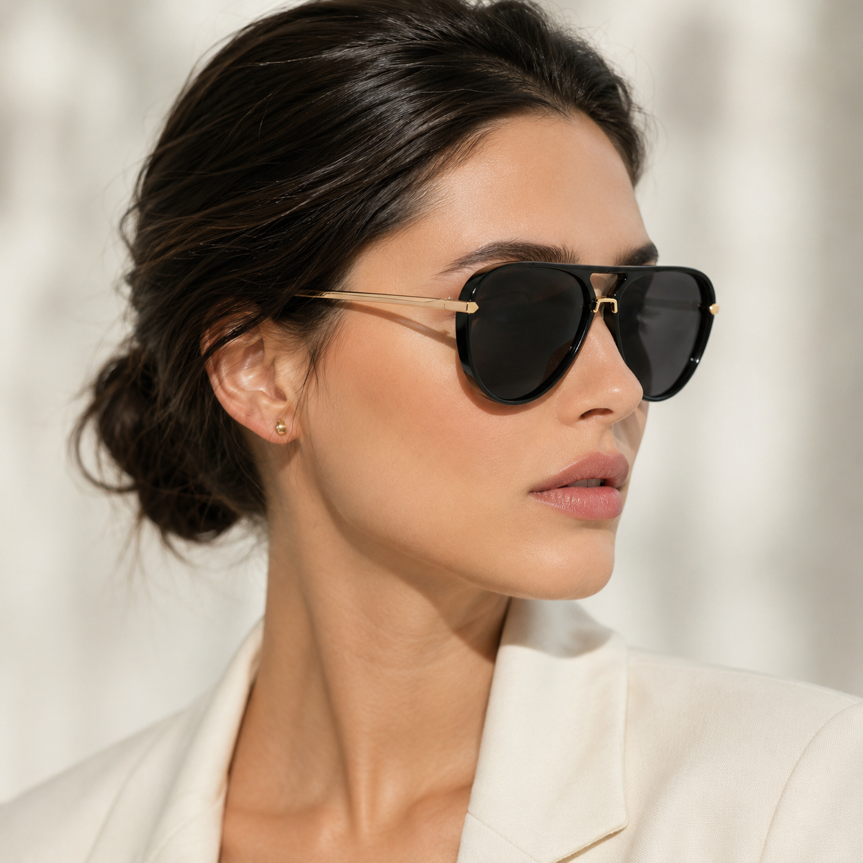 Lunettes de Soleil Aviateur Solena Noir portee